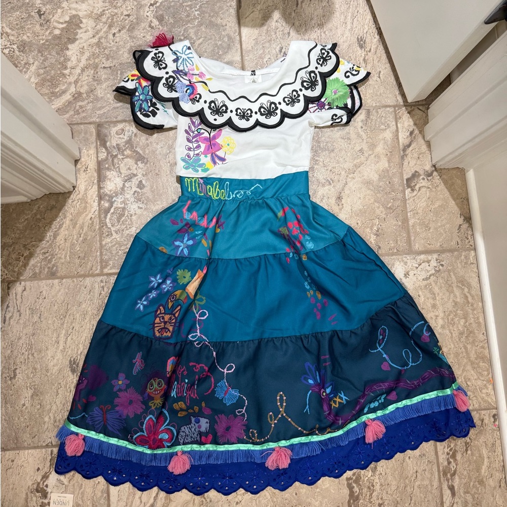 Like New Size 5/6 original Disney Encanto  Dress